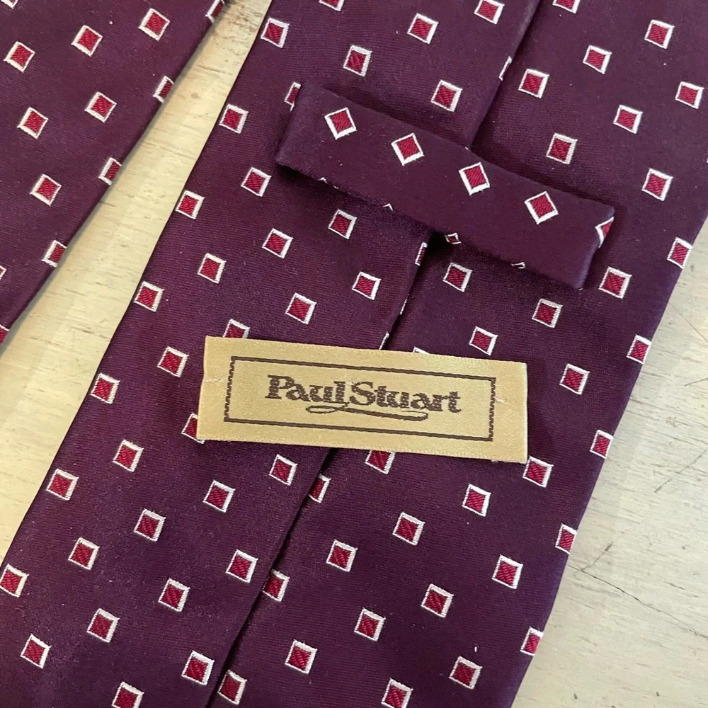 Paul‎ Stuart Made in Italy Square Print Woven Silk Tie in Burgundy (Multi) $195